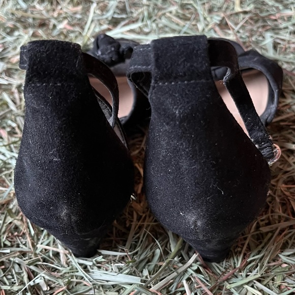 Ann Taylor black suede wedge sandal, gently worn, size 9 1/2. - Picture 4 of 5
